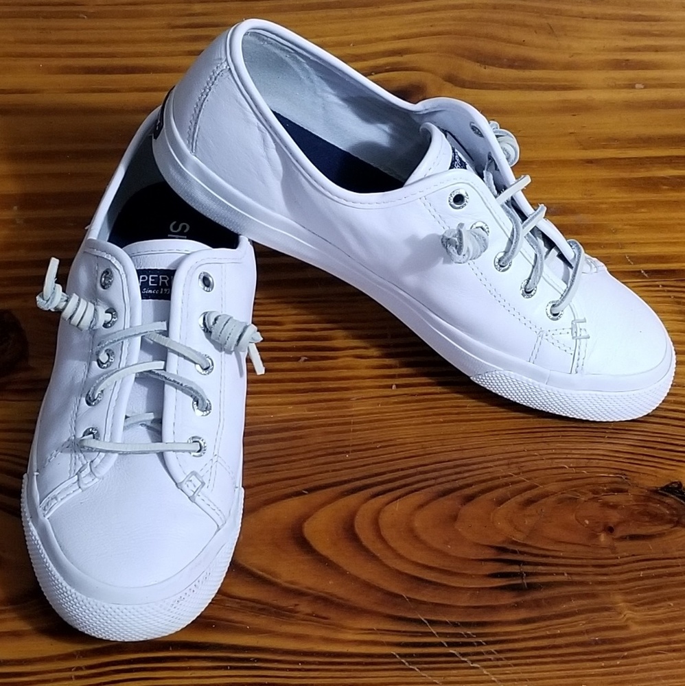 White leather Sperry topsiders